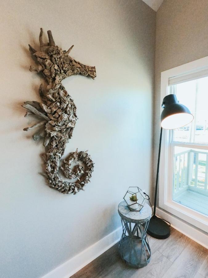 Modern, 3 Bedroom Private House Within Walking Distance To The Beach! 굴프 쇼어스 외부 사진