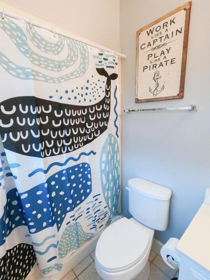 Modern, 3 Bedroom Private House Within Walking Distance To The Beach! 굴프 쇼어스 외부 사진