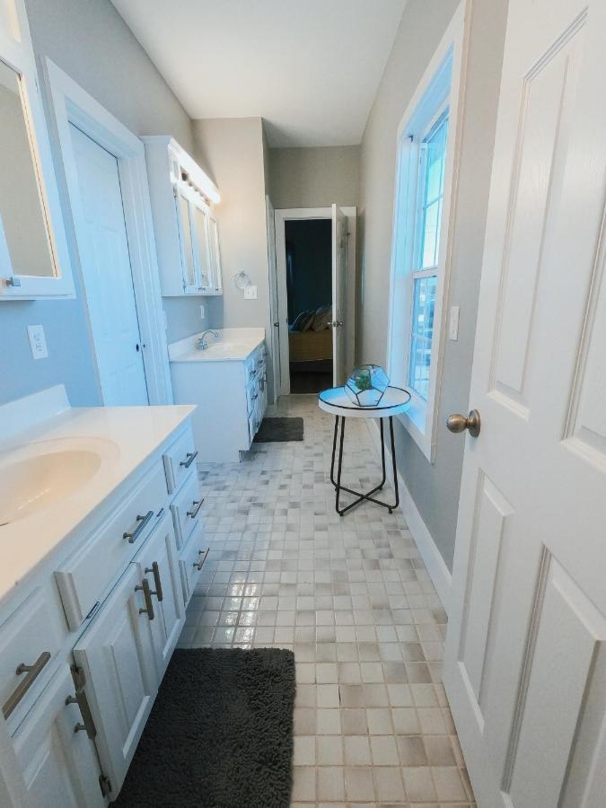 Modern, 3 Bedroom Private House Within Walking Distance To The Beach! 굴프 쇼어스 외부 사진